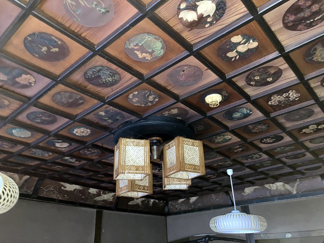 Taiyoshi Hyakuban interior ceiling