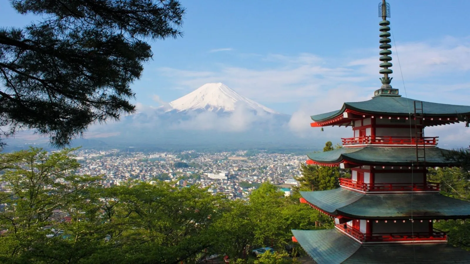 Japan to start accepting tourists from four countries